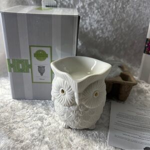Scentsy Ivory Owl Wax Warmer